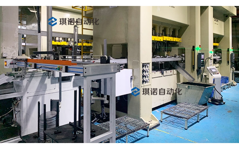 沖床機械手在工業生產中的應用